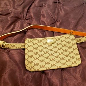 Michael Kors clutch